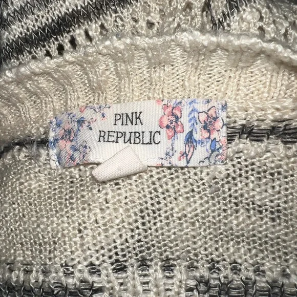 Pink Republic Size Medium Aztec Print Oat and Black Cardigan - Picture 7 of 7